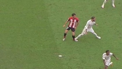  罗马客场遭遇门线悬案VAR判定引发争议  