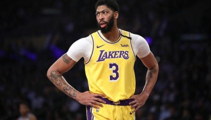  湖人交易传闻涉拉塞尔换鹈鹕锋线悍将  