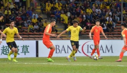  克莱蒙门将连续扑点，球队惊险守平强敌  