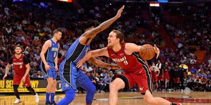  字母哥狂砍四十加十篮板，雄鹿轻取公牛迎五连胜