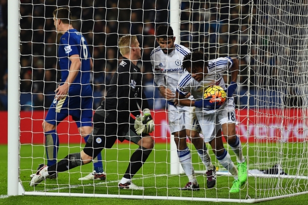  马赫雷斯任意球破门，曼城客场一球小胜莱斯特城