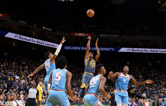  杜兰特关键盖帽加罚球杀死比赛太阳险胜国王  